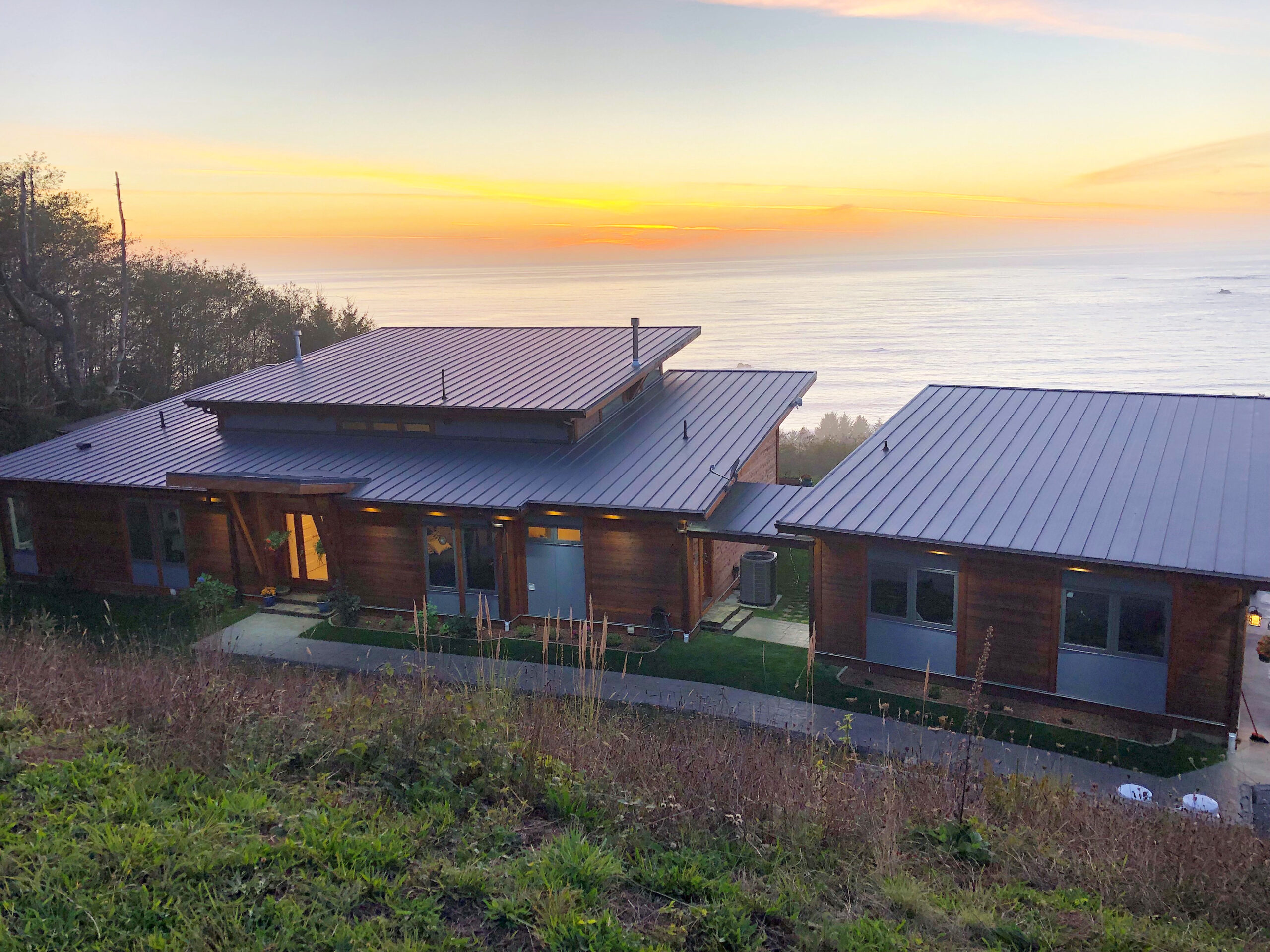 Gambier – California (Rose) 1 Custom Gambier Series prefab timber frame home on the California coast with ocean views